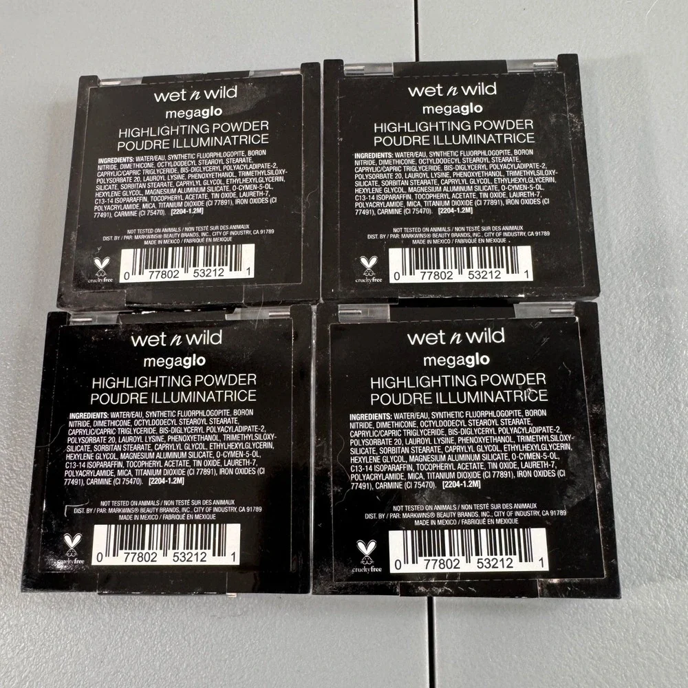 Wet n Wild Highlighting Powder Women 0.19oz Pink Gold Good Precious Petals 321B